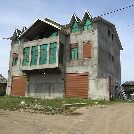 Hostel One Lankaran Luaran gambar