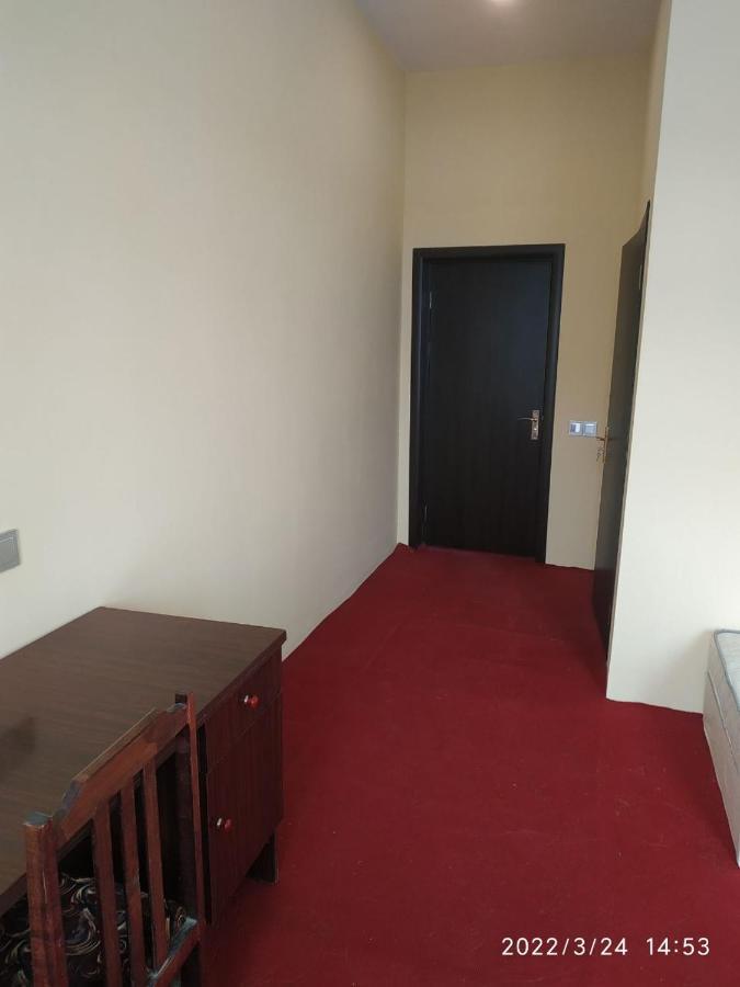 Hostel One Lankaran Luaran gambar