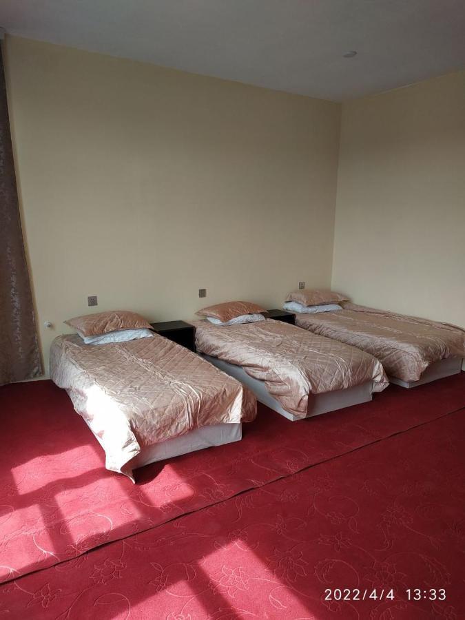 Hostel One Lankaran Luaran gambar