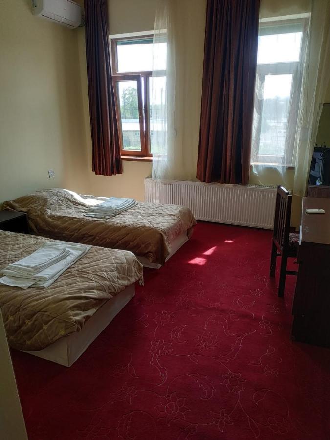 Hostel One Lankaran Luaran gambar