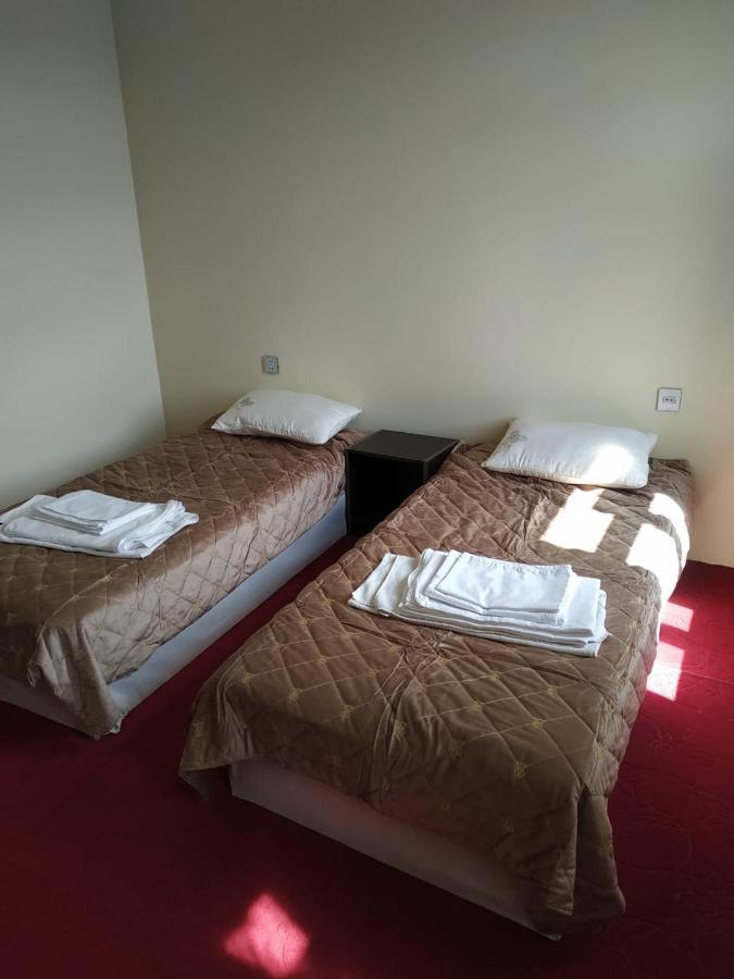 Hostel One Lankaran Luaran gambar
