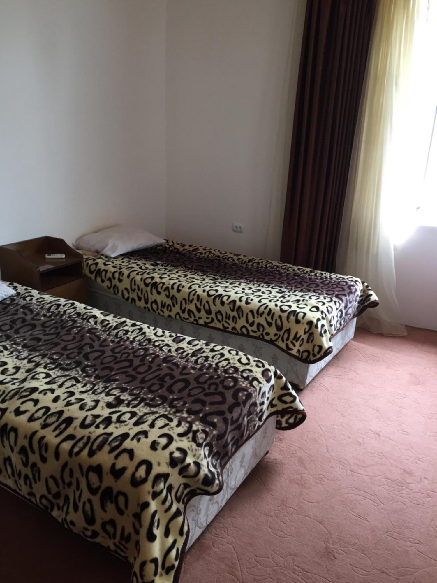 Hostel One Lankaran Luaran gambar