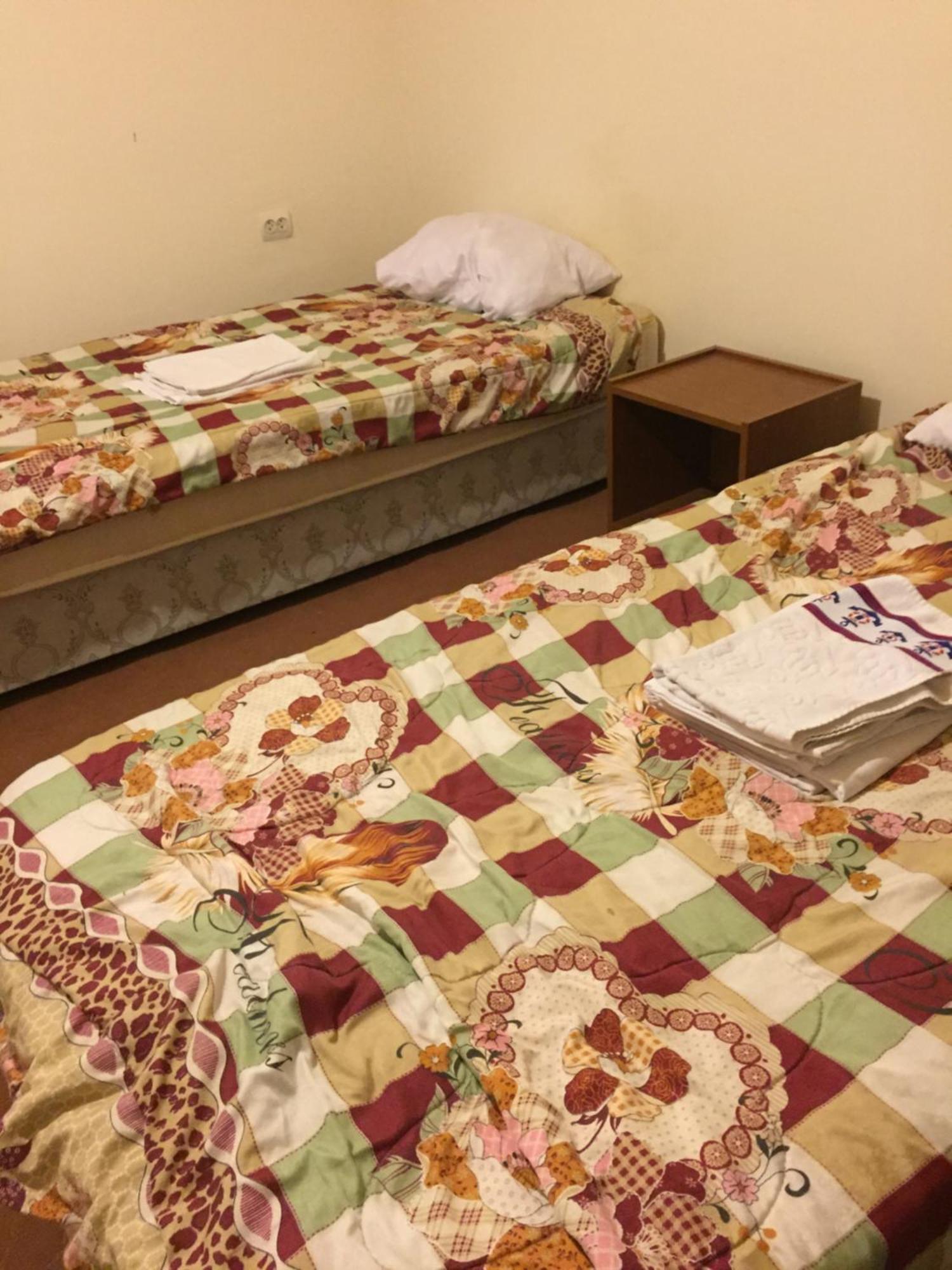 Hostel One Lankaran Luaran gambar