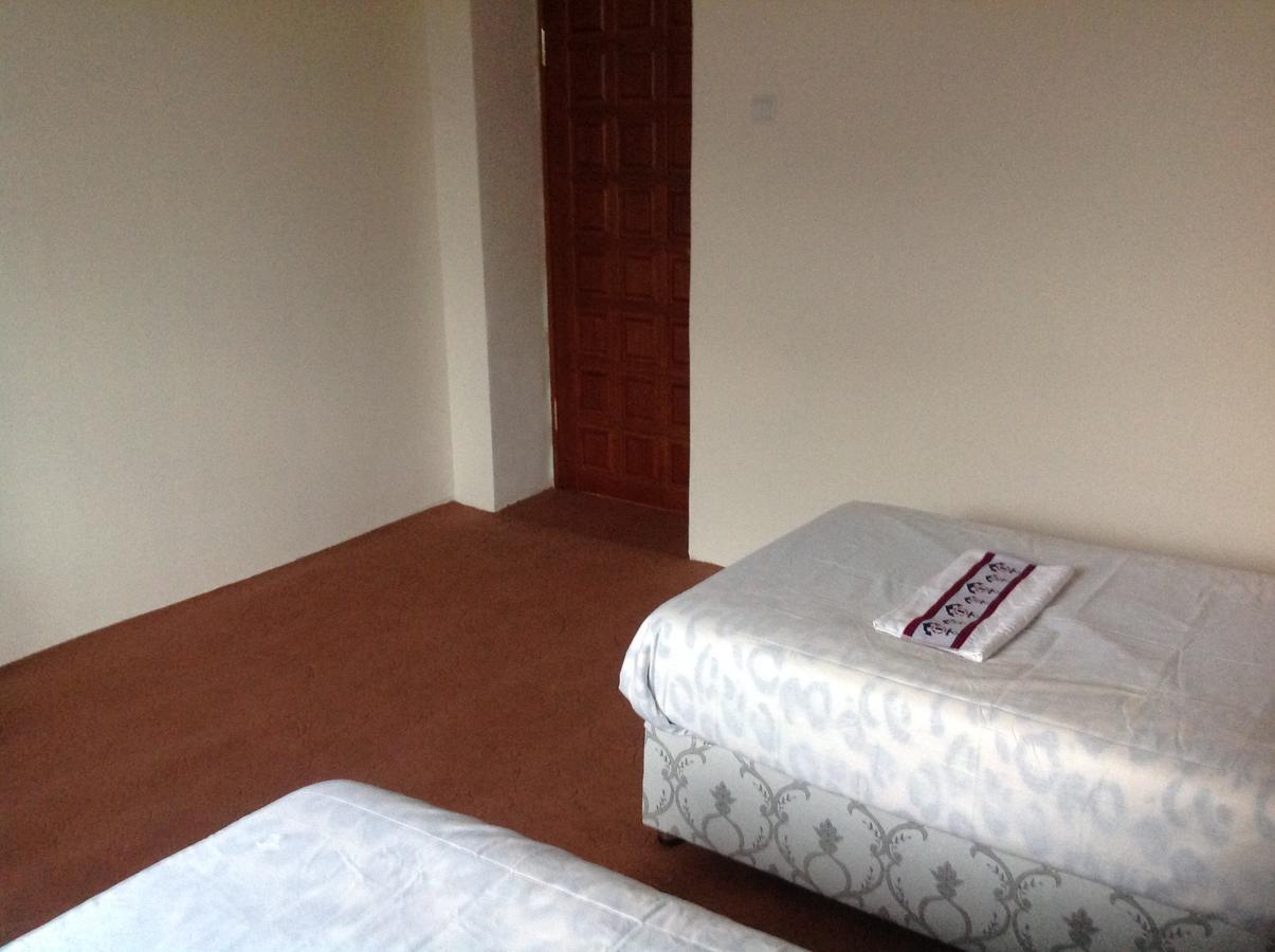 Hostel One Lankaran Luaran gambar