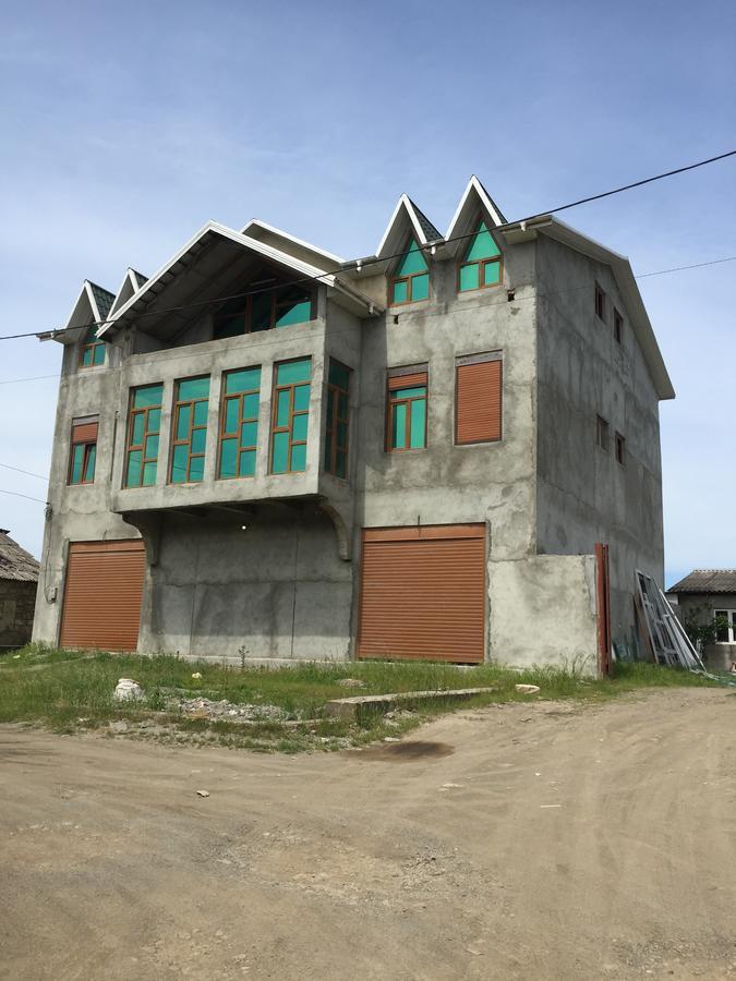 Hostel One Lankaran Luaran gambar